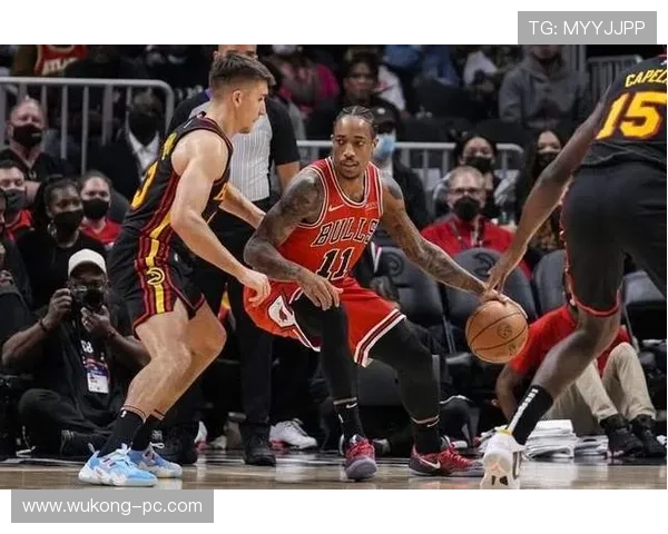 切特·霍姆格伦挡拆拉开内线空间提升球队效率明显