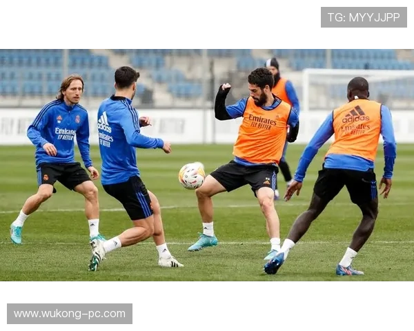 托比亚斯成皇马第三右后卫，近期表现稳健