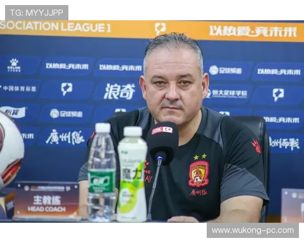 广州队主帅强调要让年轻球员经受联赛洗礼 广州队主帅强调要让年轻球员经受联赛洗礼